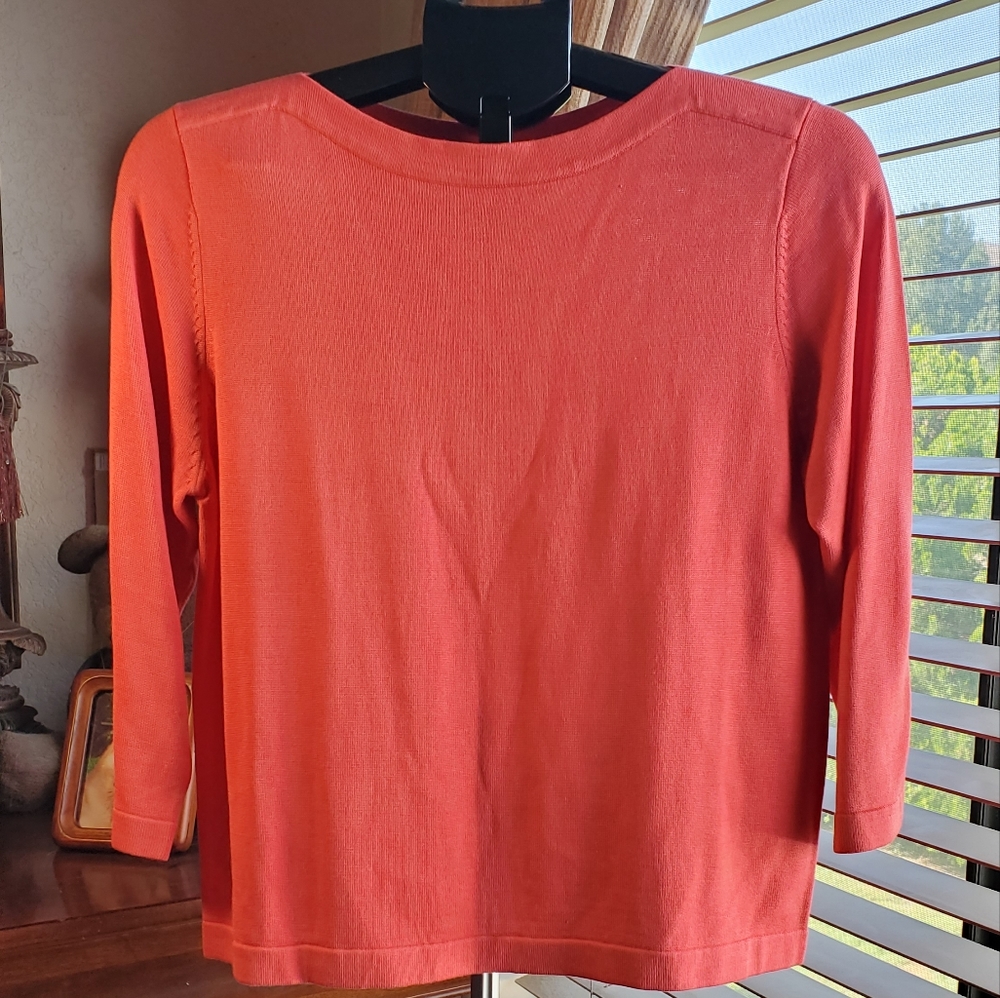 Women's knit top